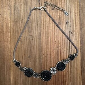 Elegant Silver and Black Floral Necklace